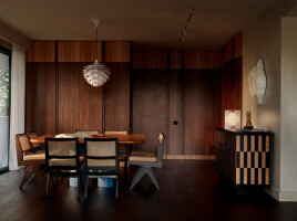 MC CADDEBOSTAN House